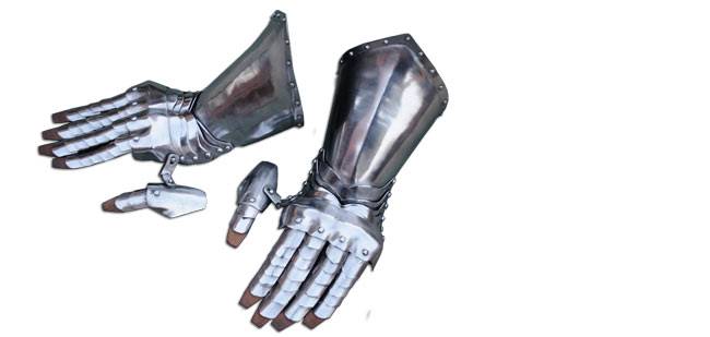 Articulated Steel Gauntlets