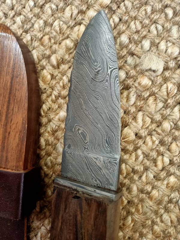 Damascus Arrow Style Knife