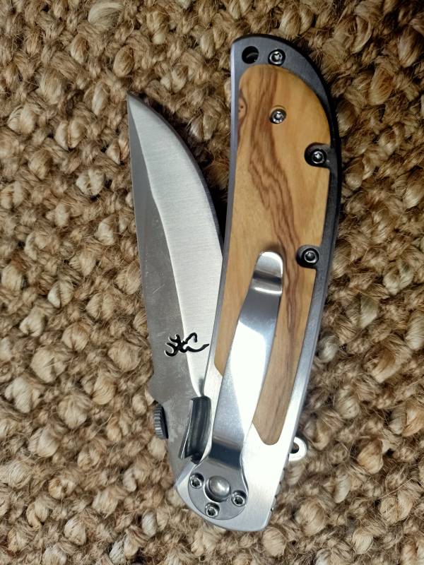 Deer Folding Knife
