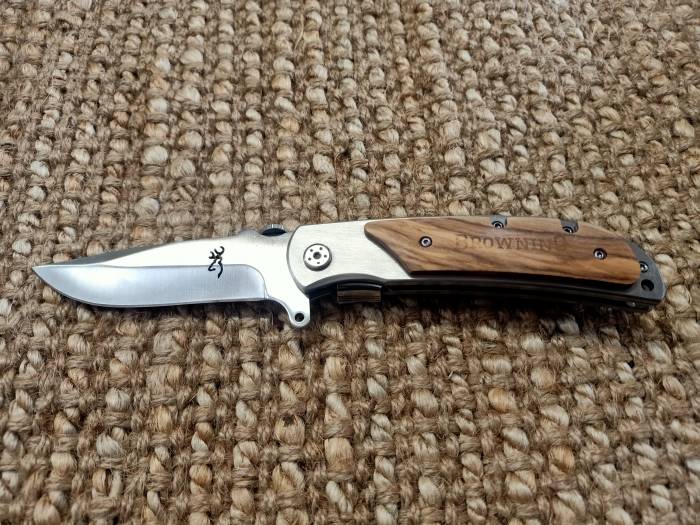 Deer Folding Knife