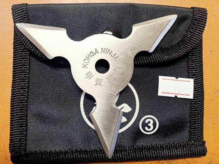 Silver 3 Point Throwing Star