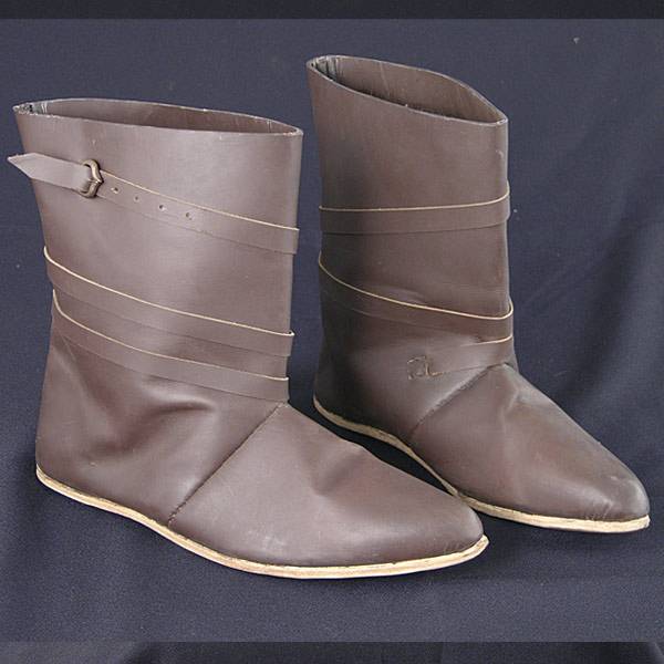 15th C Men’s Shoes w/3 Buckles, Dark Brown